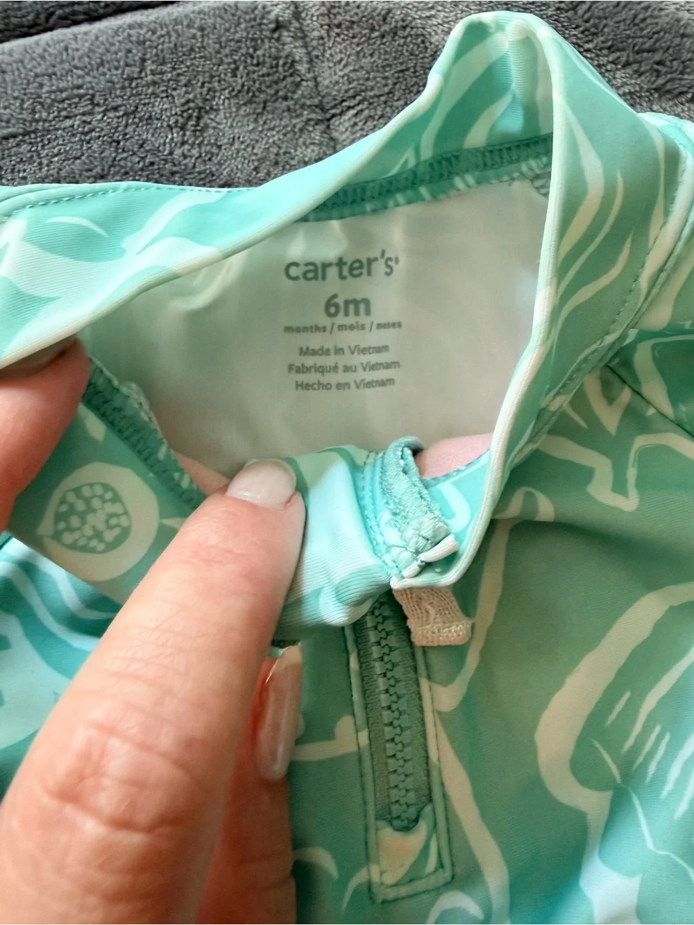 🩵 Carter’s Baby Girl Swimsuit + Matching Sun Hat – Size 6M